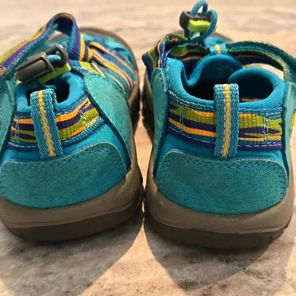 Kids Blue and Yellow Keen Sandals‎